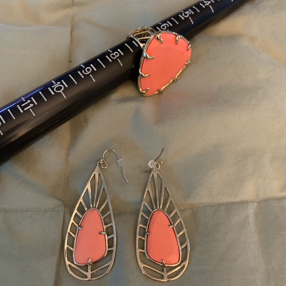 Vintage Kendra Scott set in coral